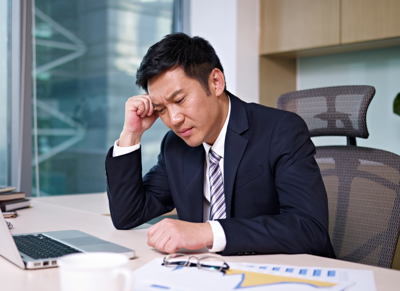 How do I choose the right licensed money lender?