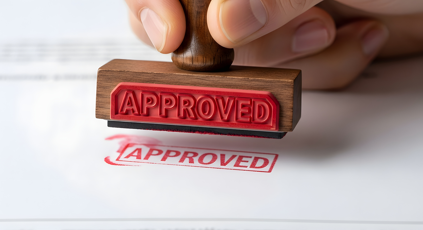 How do loan companies obtain a money lender licence and conduct their business