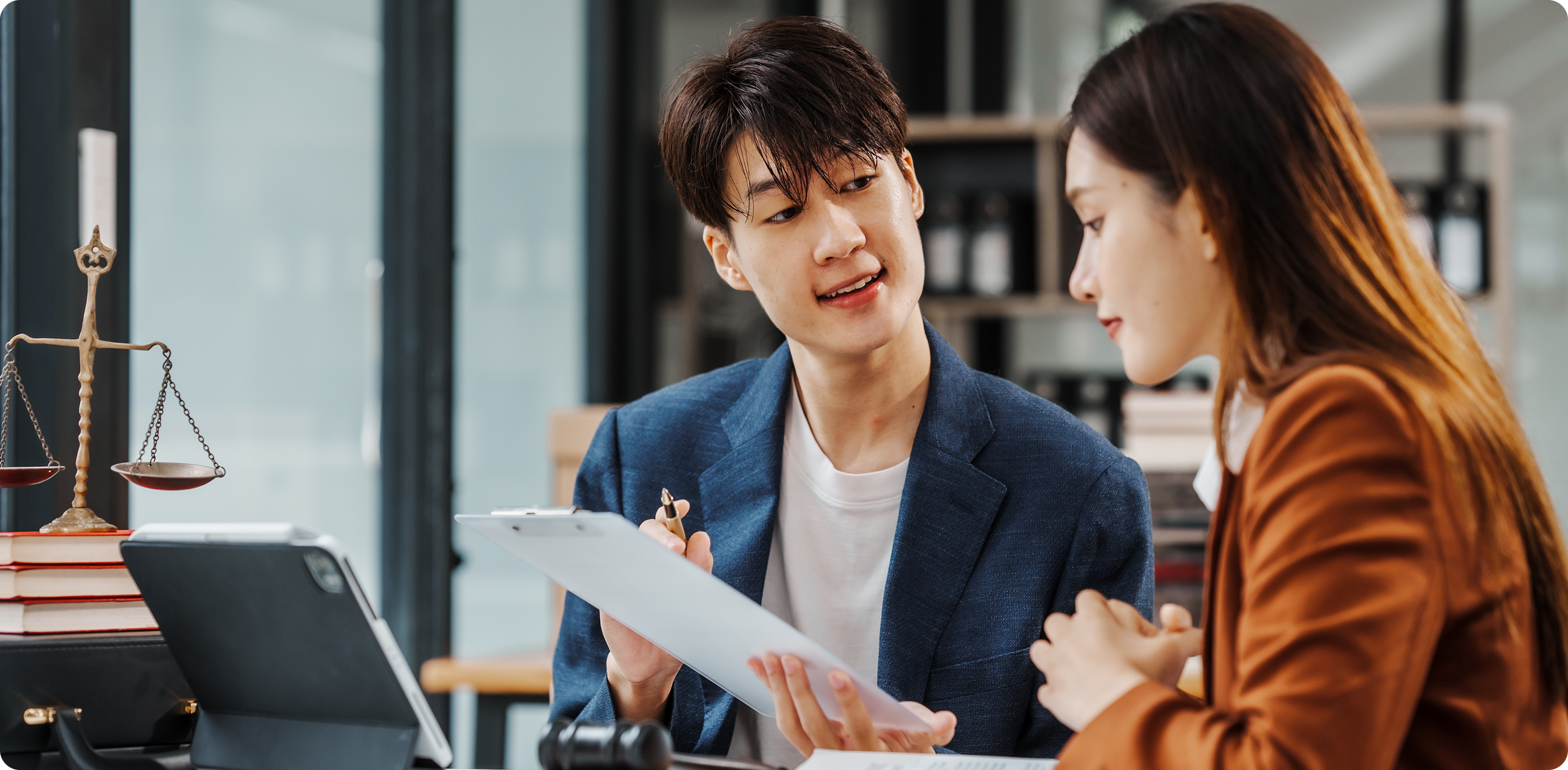 How can I trust a monthly loan money lender